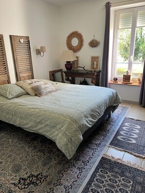 2 bedrooms, Internet, bed sheets