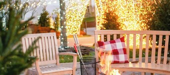 The Headmaster's Suite: Charming, Upscale Getaway at Mustard Seed Hill