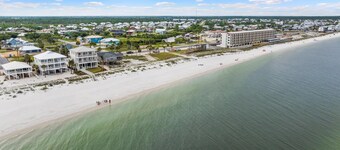 Pet Friendly Beach House - Lazy Palms
