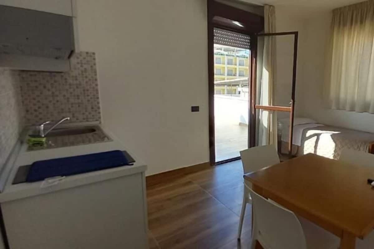 Apartemen, pemandangan kota | Brankas dan Wi-Fi gratis