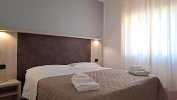 Apartment, Bergseite | Zimmersafe, kostenloses WLAN