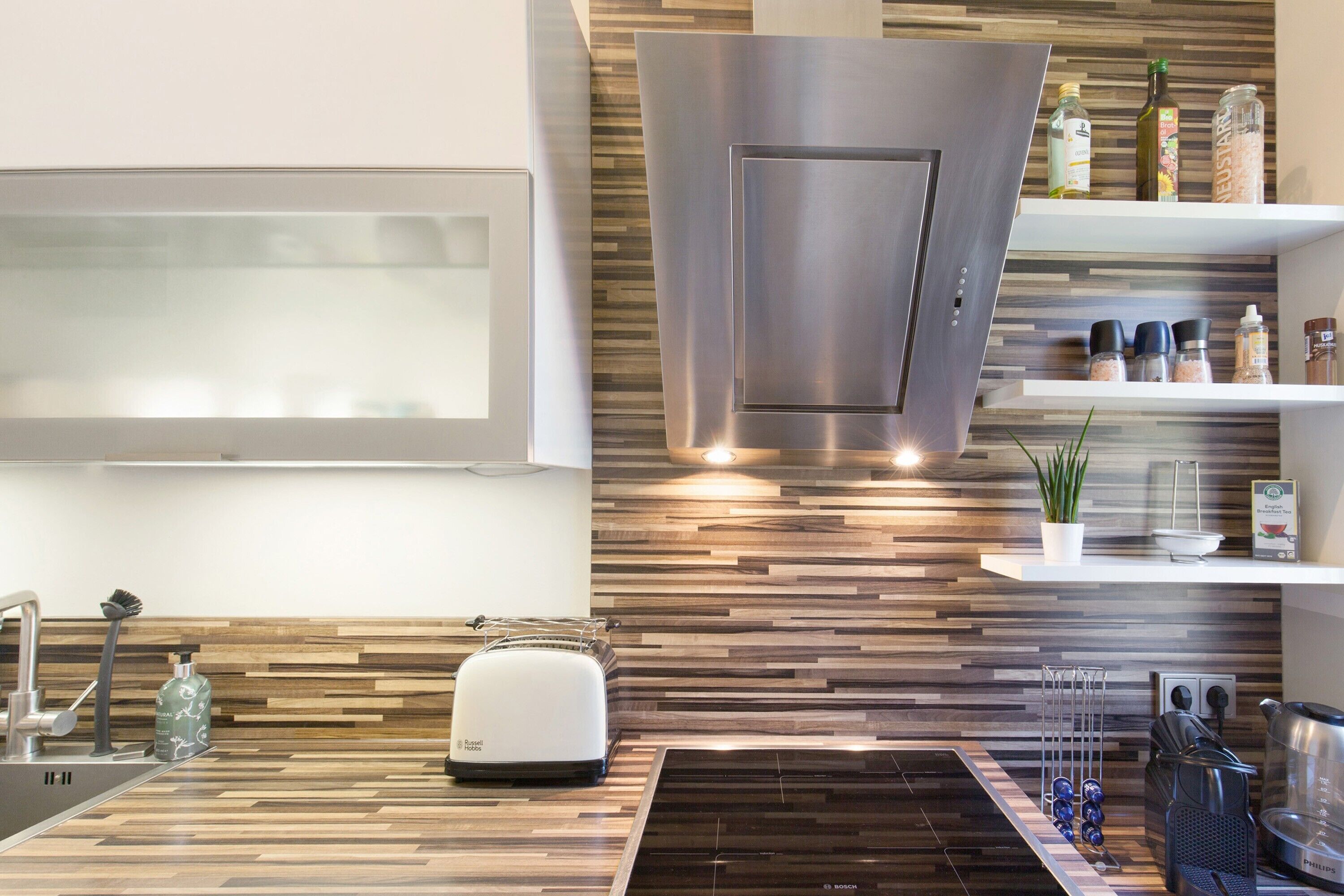 Refrigerador, horno, placa de cocina, lavavajillas