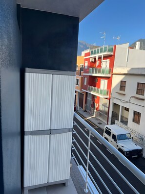 Property grounds - Apartment 'Yurena 10B 2B' with Balcony and Wi-Fi (Los Llanos)