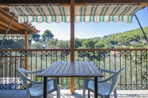 Standard Triple Room | View from room