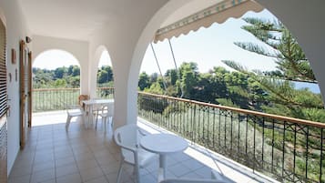 Two-Bedroom Apartment | Wi-Fi gratuit