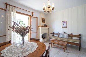 Free WiFi - angela studios (Skiathos)