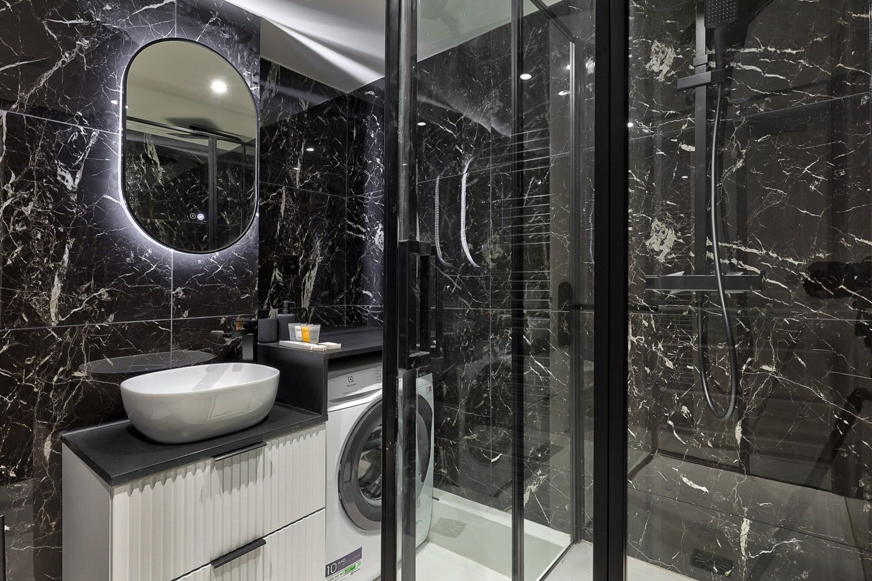 Apartment | Bathroom | Hair dryer, soap