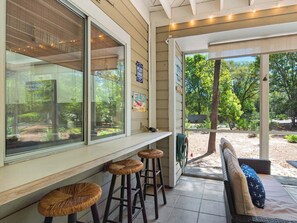 Terrace/patio - Ground Floor, 2 Community Pools, Pro Tennis, Deeded Beach Access (Miramar Beach)