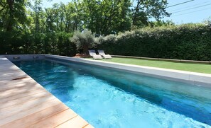 Pool - Holiday Home 'Gîte Avec Piscine Pour 2 Personnes' with Private Pool, Wi-Fi and Air Conditioning (Roussillon)