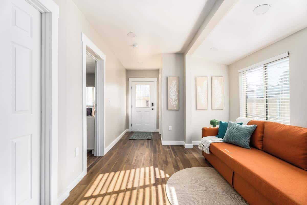 Een televisie en een kantoor