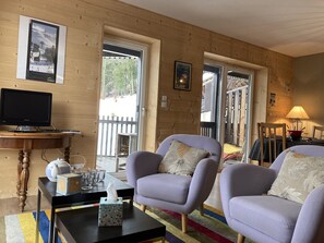 TV - 2-bedroom chalet Aiguillon R-1G (Le Lioran)