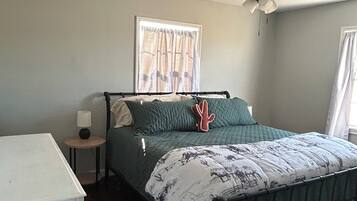 3 bedrooms, travel crib, free WiFi, bed sheets