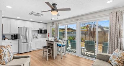 Blastoff Beach House w HUGE Pool, Putting Green...And More!! 4 Blocks to Beach.
