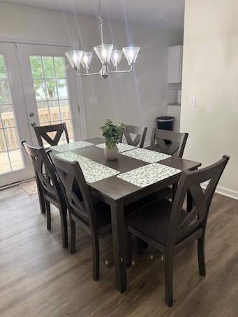 Dining. Manning Way