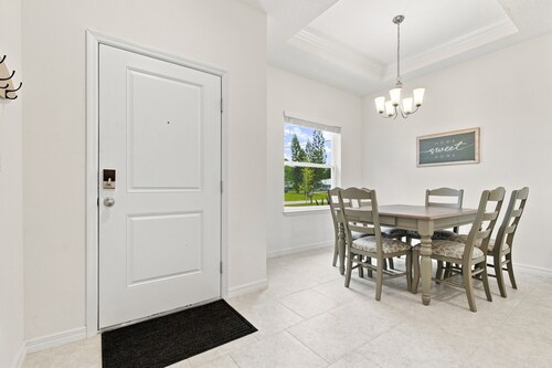 Sebastian Serenity - 4BR/2BA home near beaches