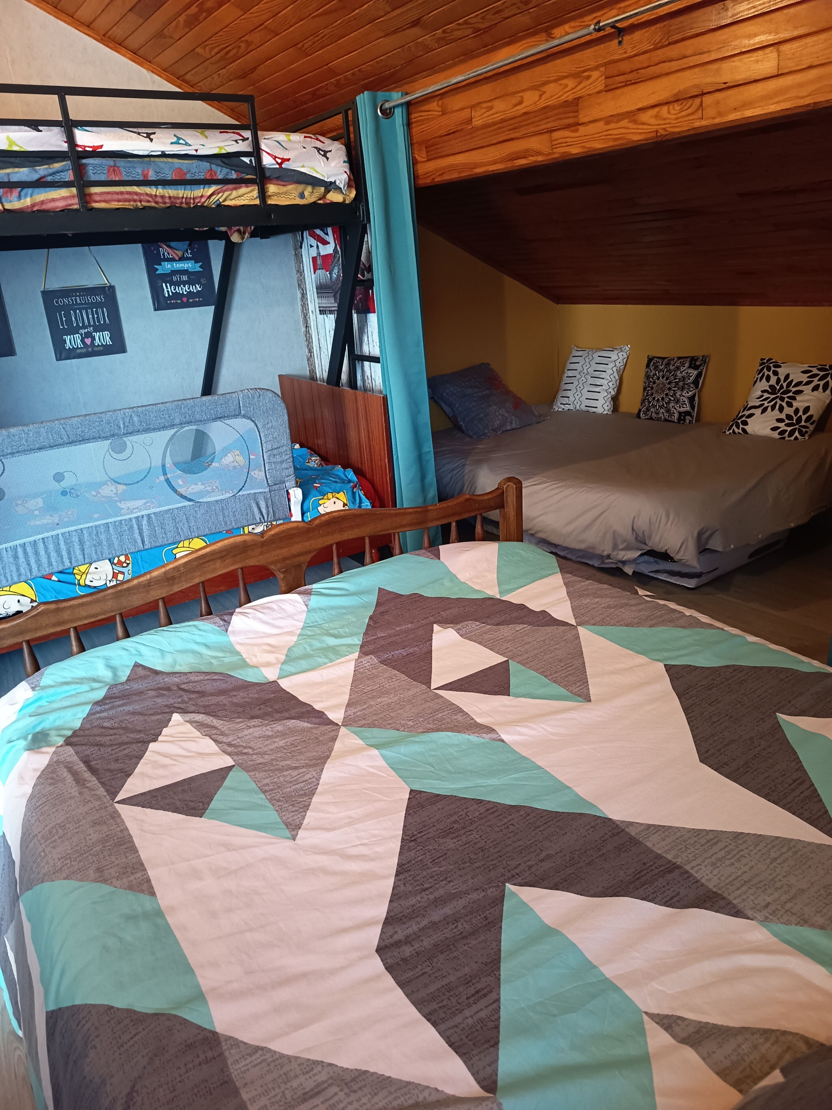 2 室のベッドルーム、WiFi、ベッドシーツ