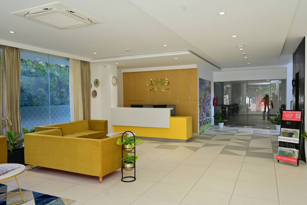 Lumis Hotel