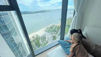 Basic Studio, Sea View | Interior