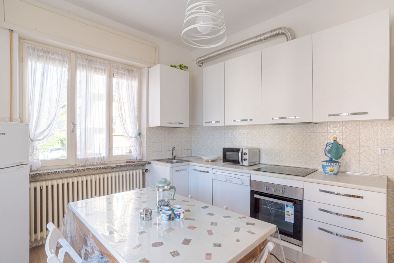 Fridge, microwave, dishwasher