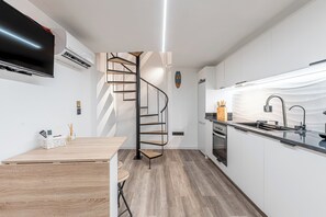 Private kitchen - Yellow Wave (Paúl do Mar)