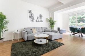 Design Condo, Kitchen, Garden View | Living area - Global Living Berlin Rosenthaler Platz (Berlin)