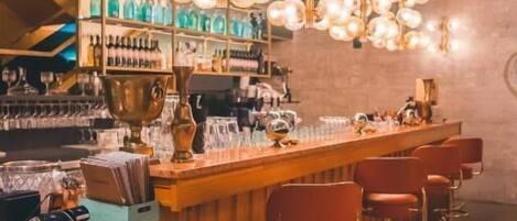 Bar (in der Unterkunft)