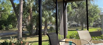 Spacious 2 bedroom, 2 bath bungalow with all the amenities in Schalamar Creek