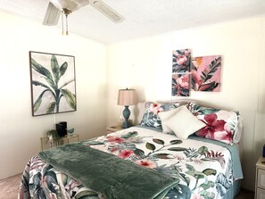 2 slaapkamers, een strijkplank/strijkijzer, wifi, beddengoed