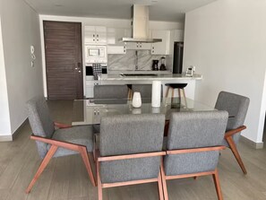 Private kitchen - 504 real view with Ac & pool (Zapopan)
