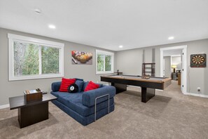 Spielezimmer