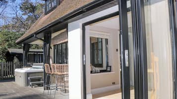 Cottage | Exterior detail