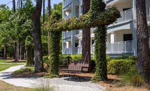 Exterior - Lovely 2-bedroom villa in Hilton Head Island perfect for relaxing stays (Hilton Head Island)
