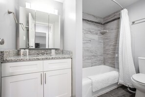 Appartement (2 Bedrooms) | Salle de bain