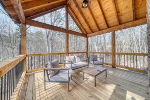 Property grounds - Rustic Retreat - Paradise Found (Ellijay)