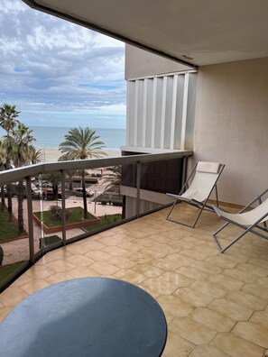 Property grounds - Superb T1 + Cabin sea view (Canet-en-Roussillon)