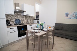 Private kitchen - PARADISE BEACH, with garden, parking space. 100 mt from the sea. Pets allowed. (Gallina)