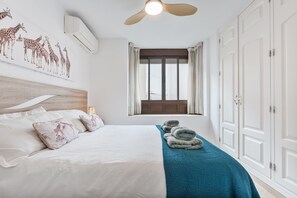 WiFi, bed sheets - Apartment '216 Central La Cala' with Wi-Fi and Air Conditioning (Las Lagunas de Mijas)