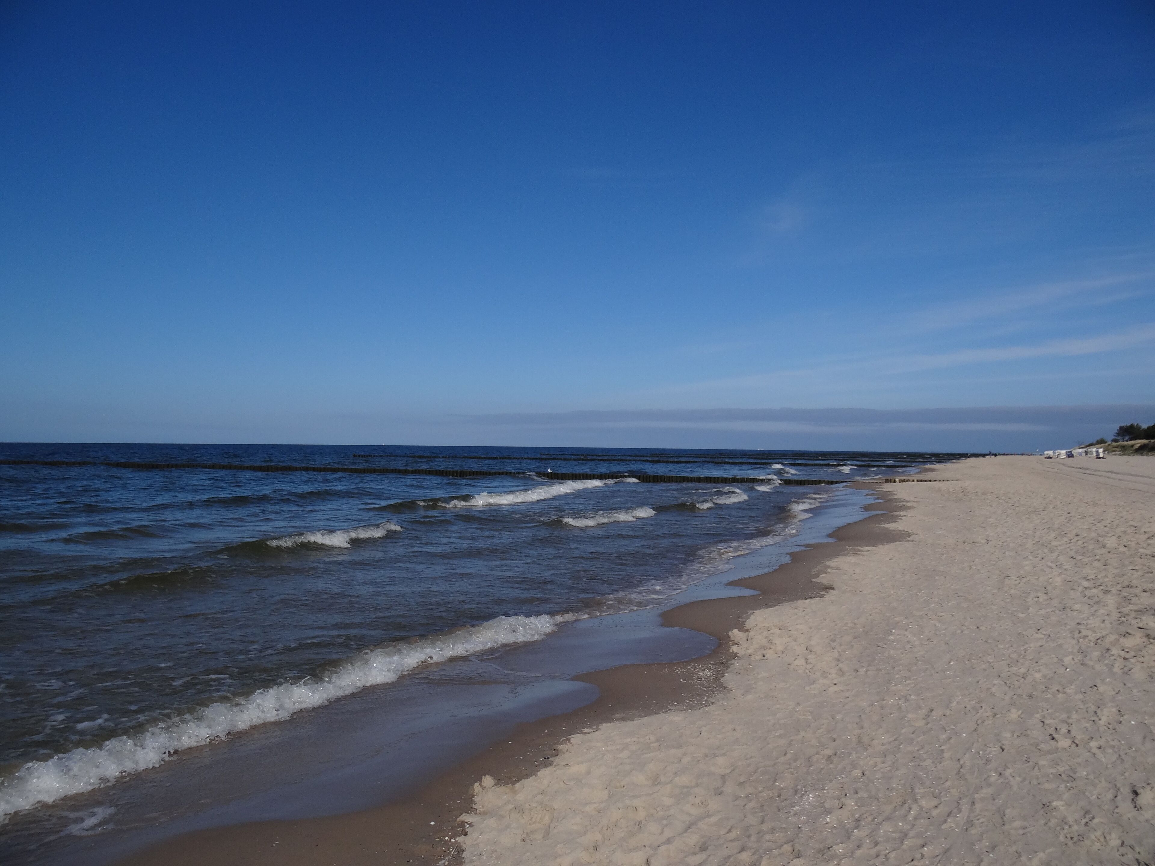 Beach nearby, sun loungers