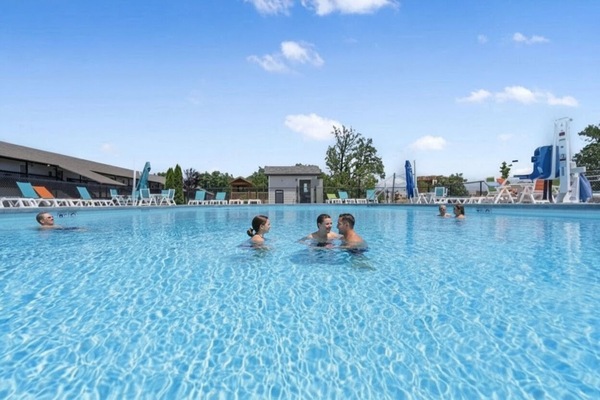 Indoor pool, outdoor pool