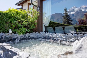 Property grounds - Villa Panoramica – 200sqm, Private Garden and Heated Jacuzzi (Aosta)