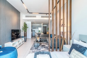 Iron/ironing board, free WiFi - Unforgettable Canal & Sea View (Dubai)