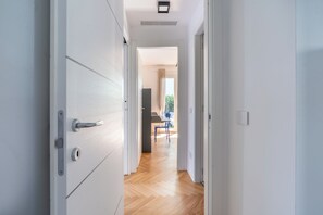 Interior - Aurea 27 - 5 Min Walk to Beach & Private Garden (Taggia)