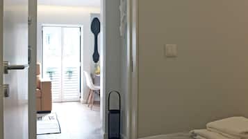 Ferros/tábuas de passar roupa, Wi-Fi, roupa de cama