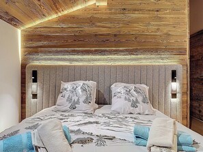 6 habitaciones, escritorio, wifi y ropa de cama 