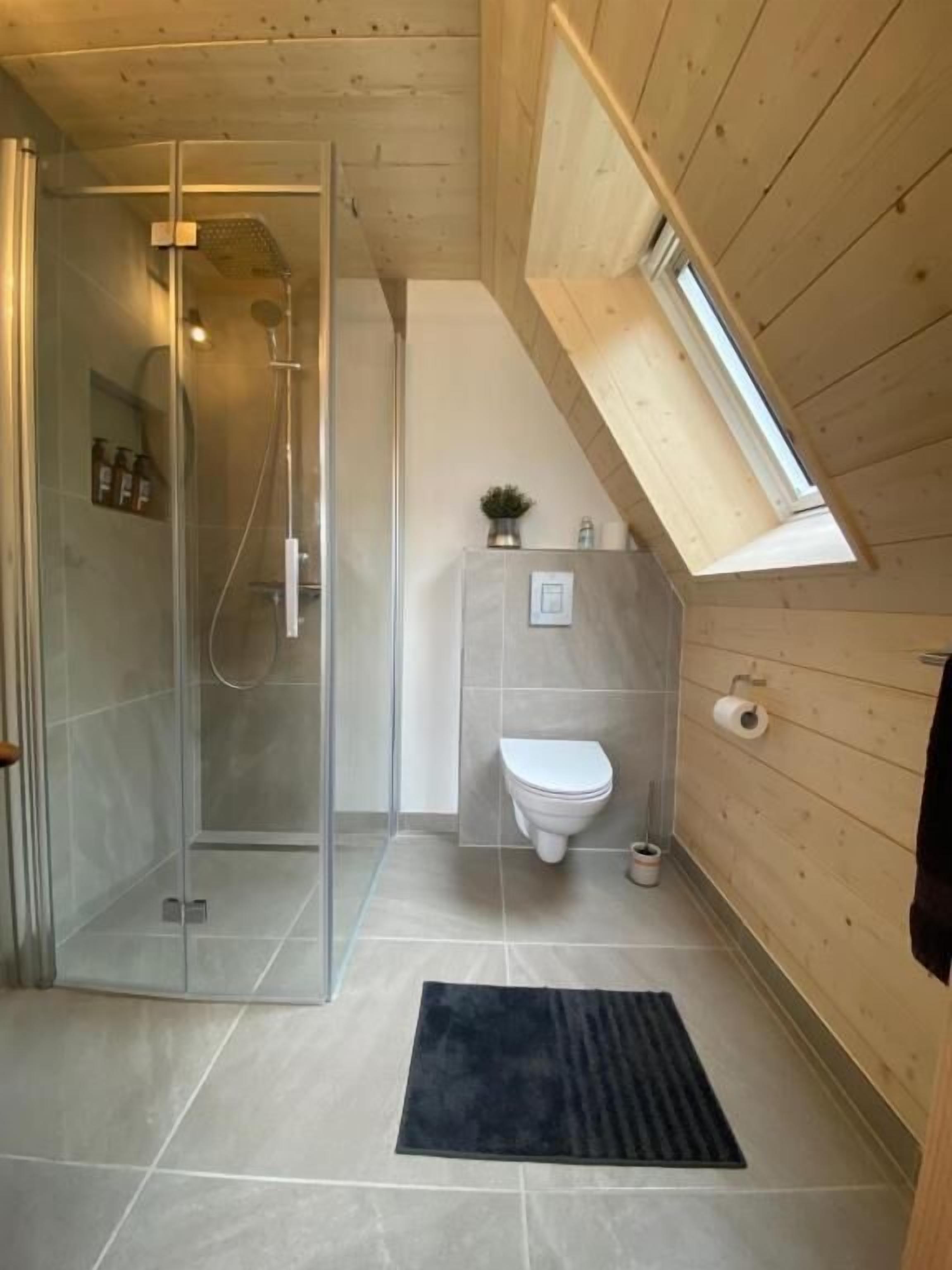 Chalet, Lake View | Bathroom