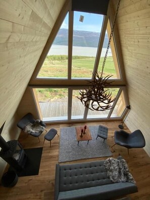 Superior Chalet, Lake View | Interior - Hengifosslodge Tiny Houses (Egilsstadír)