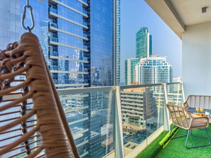 รับประทานอาหารกลางแจ้ง