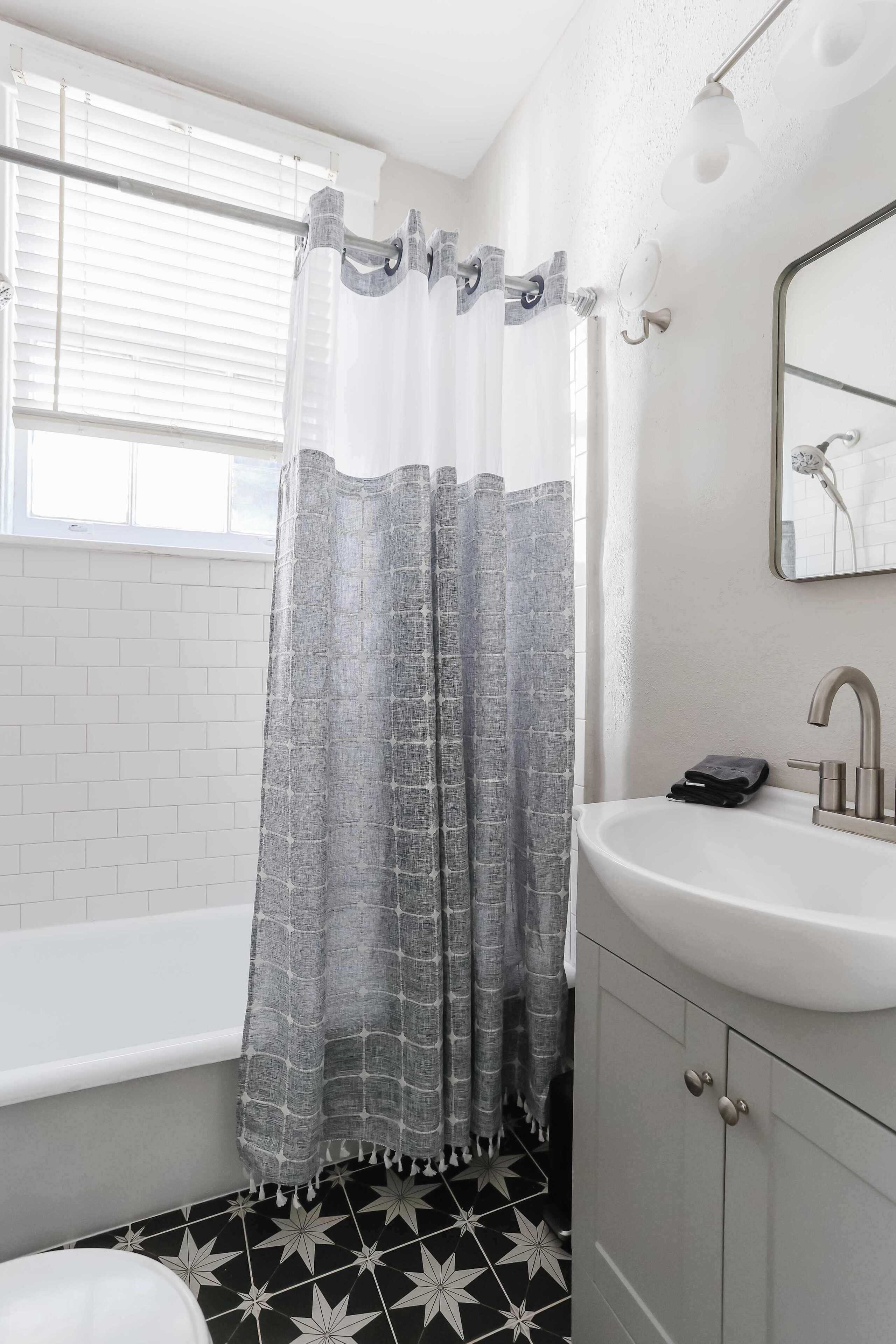 Shower, hair dryer, towels, shampoo