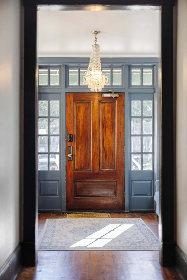 Interior - Oglethorpe Square Historic Apt |Central & Walkable (Savannah)