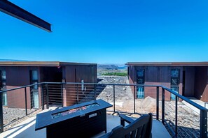 Terrace/patio - Serenity Suite 4B- Amphitheater, Winery & Spa (Quincy)